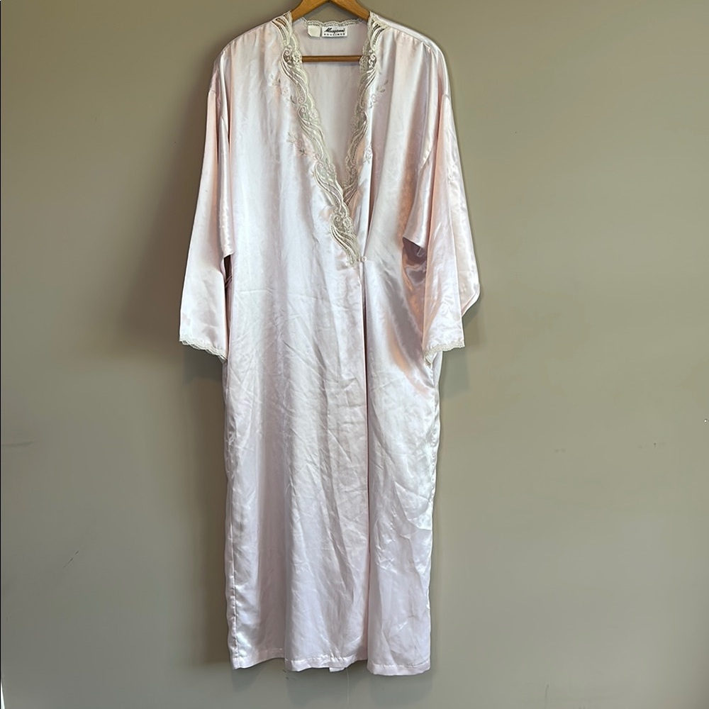 Baby Pink Elegant Satin Lace Embroidered Robe